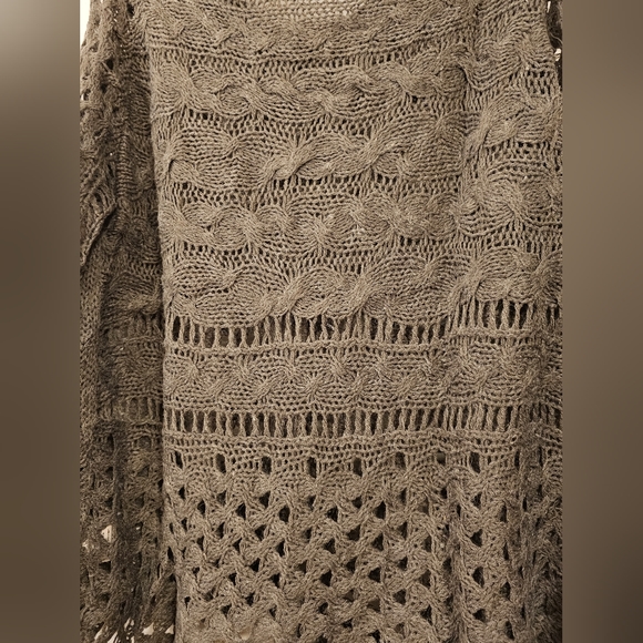 Very Cozy Sweater - Picture 6 of 6